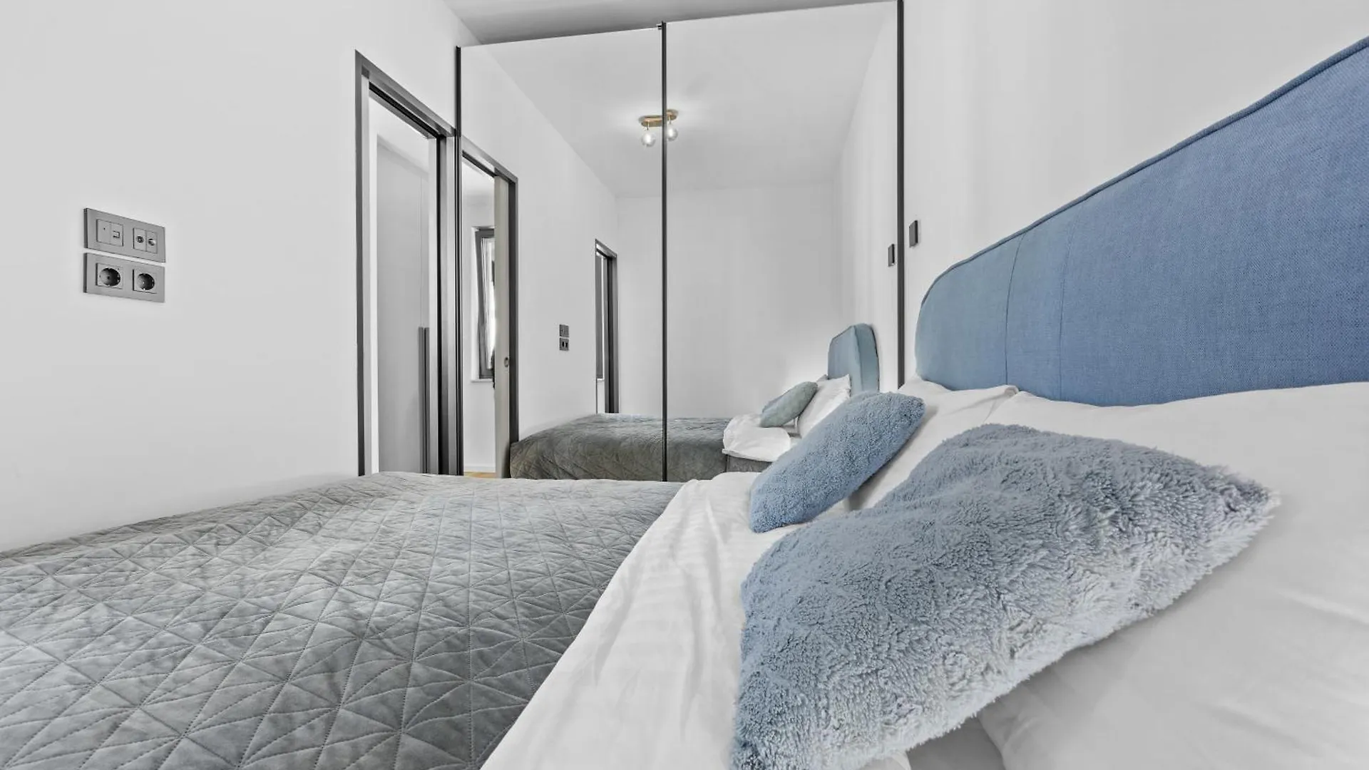 Caesars Palace - New Modern Apartment With Free Private Parking Pula